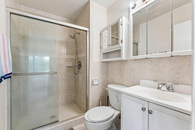 6527 Chasewood Drive G, Jupiter, FL 33458