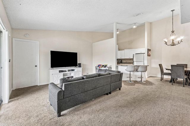 6527 Chasewood Drive G, Jupiter, FL 33458