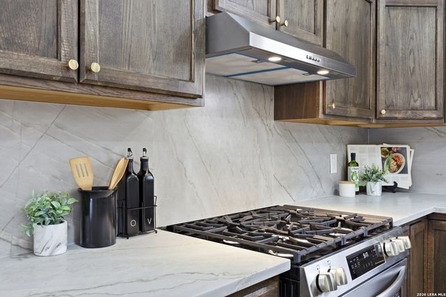 426 Zephyr, Windcrest, TX 78239