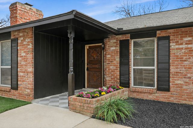 426 Zephyr, Windcrest, TX 78239