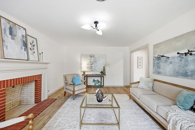 426 Zephyr, Windcrest, TX 78239