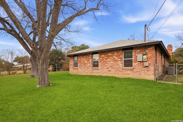 426 Zephyr, Windcrest, TX 78239