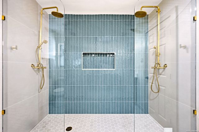 426 Zephyr, Windcrest, TX 78239