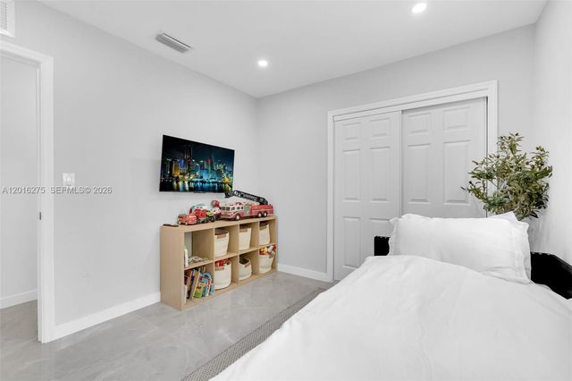 3411 Thomas St, Hollywood, FL 33021