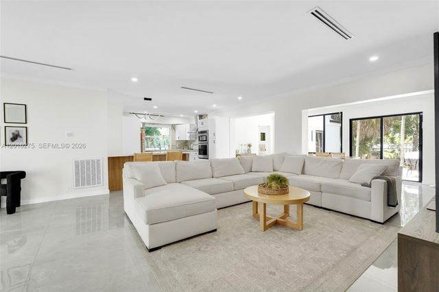 3411 Thomas St, Hollywood, FL 33021