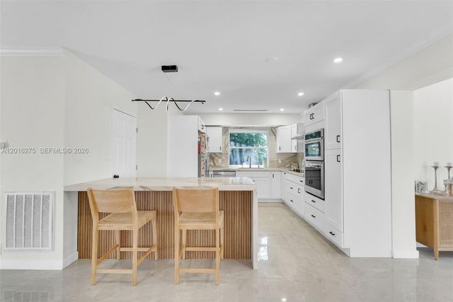 3411 Thomas St, Hollywood, FL 33021