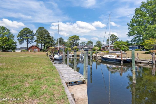 6007 Stern Court, New Bern, NC 28560