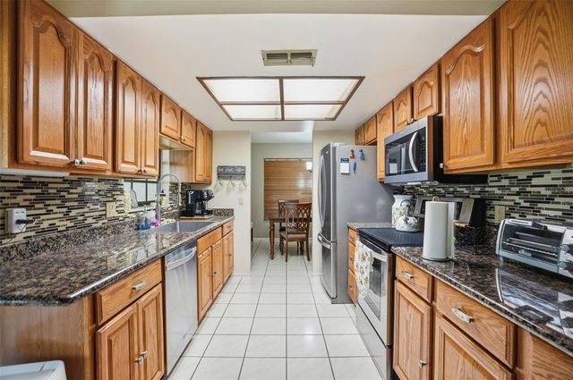 6630 BRAMBLELEAF DRIVE, Spring Hill, FL 34606