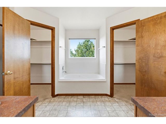 2162 Birdie Dr, Milliken, CO 80543