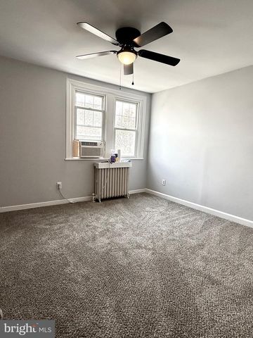 126 N MADISON AVE, Upper Darby, PA 19082