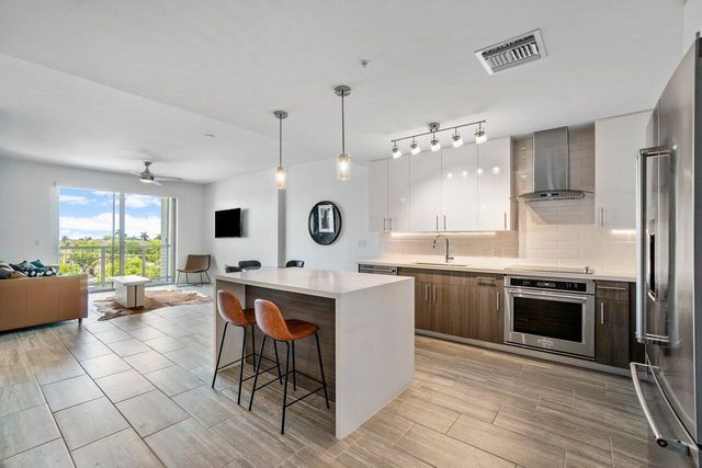 236 SE Fifth Avenue 303, Delray Beach, FL 33483