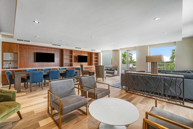 236 SE Fifth Avenue 303, Delray Beach, FL 33483