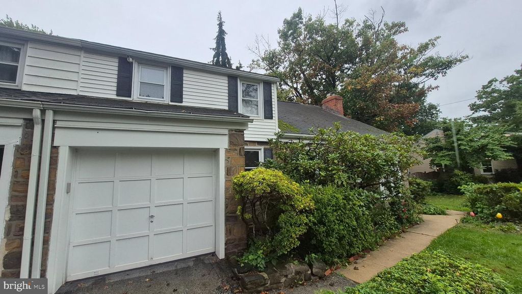 217 MONTGOMERY AVE #, NORRISTOWN, PA 19401 — exterior