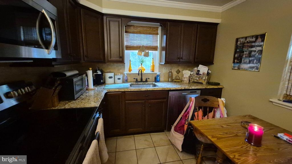 217 MONTGOMERY AVE #, NORRISTOWN, PA 19401 — photo 4