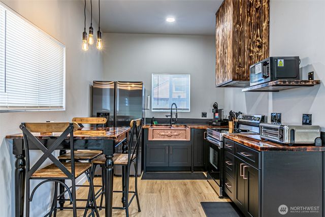 3510 S J Street, Tacoma, WA 98418