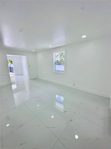 82 E 16th St 0, Hialeah, FL 33010