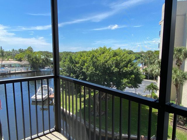 20 Royal Palm Way 401, Boca Raton, FL 33432