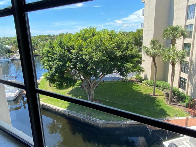 20 Royal Palm Way 401, Boca Raton, FL 33432