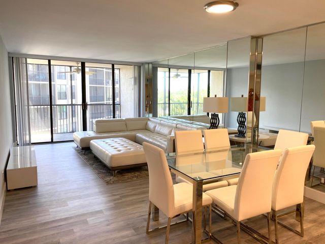 20 Royal Palm Way 401, Boca Raton, FL 33432