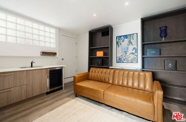 3233 Tareco Drive, Los Angeles, CA 90068