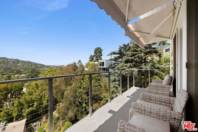 3233 Tareco Drive, Los Angeles, CA 90068