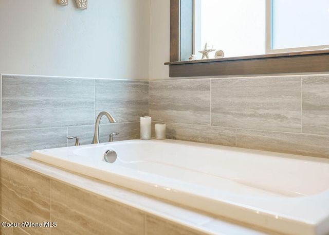 7767 N Coneflower ST, Coeur D'alene, ID 83815