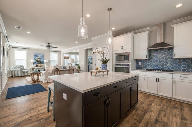 4063 McKinney Dr., Murrells Inlet, SC 29576