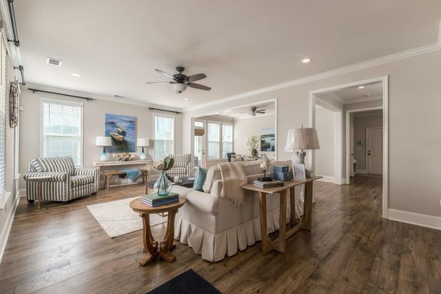 4063 McKinney Dr., Murrells Inlet, SC 29576