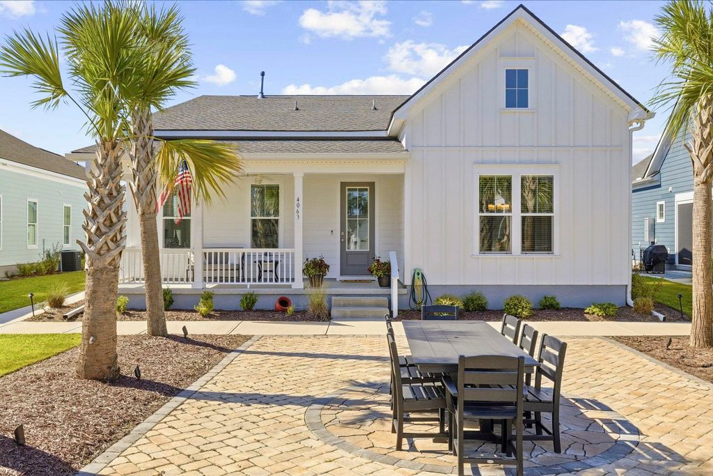 4063 McKinney Dr., Murrells Inlet, SC 29576