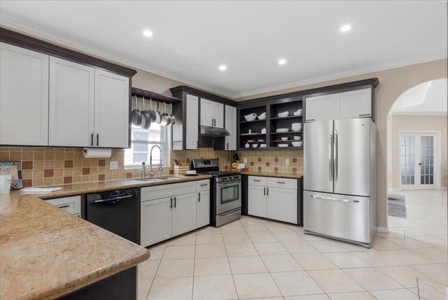 5343 Oak Cove Drive, Houston, TX 77091