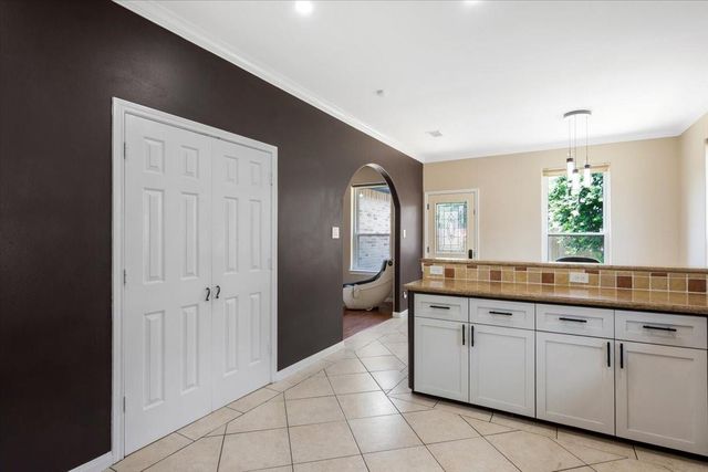 5343 Oak Cove Drive, Houston, TX 77091