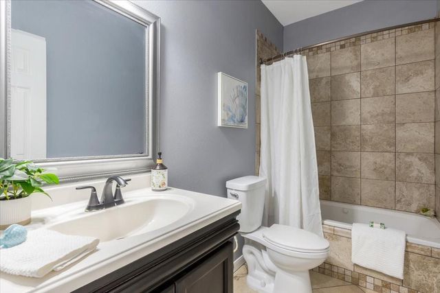 5343 Oak Cove Drive, Houston, TX 77091