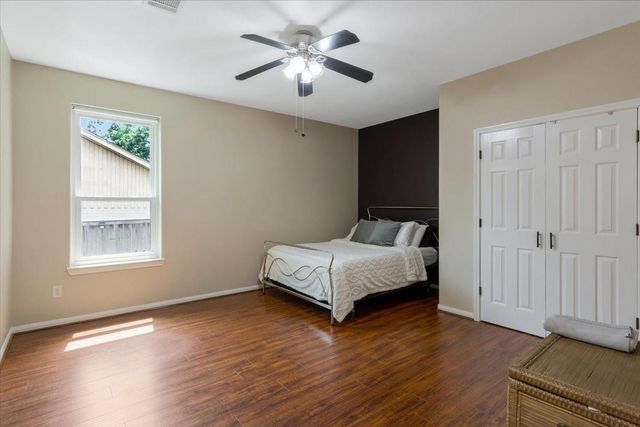 5343 Oak Cove Drive, Houston, TX 77091