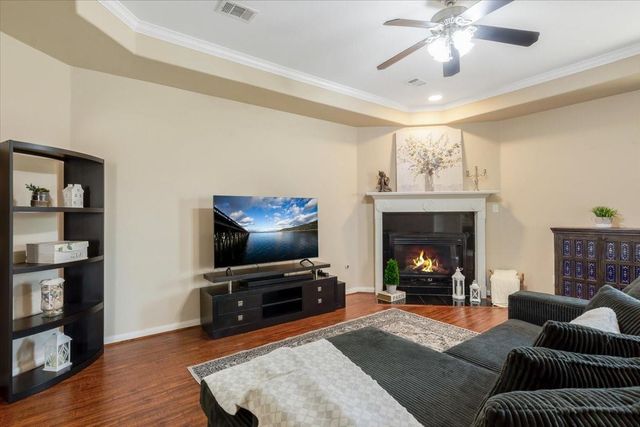 5343 Oak Cove Drive, Houston, TX 77091