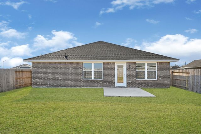 2238 W Post Oak Circle, Dayton, TX 77525