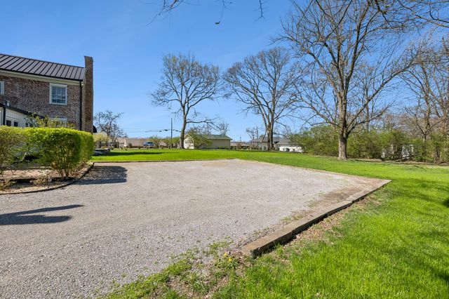 814 Hartsville Pike, Gallatin, TN 37066