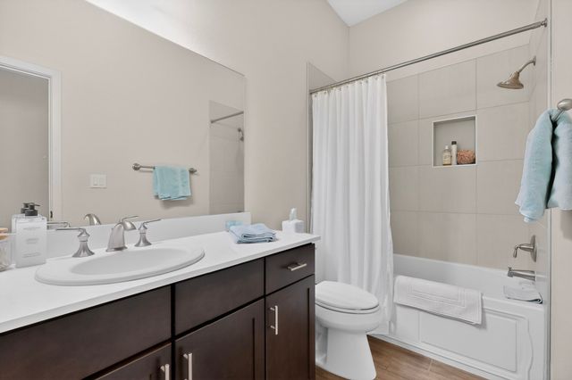 7 Via Harena, Santa Fe, NM 87507