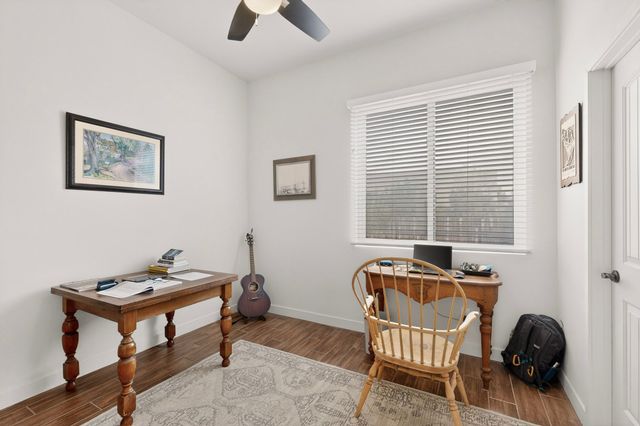7 Via Harena, Santa Fe, NM 87507