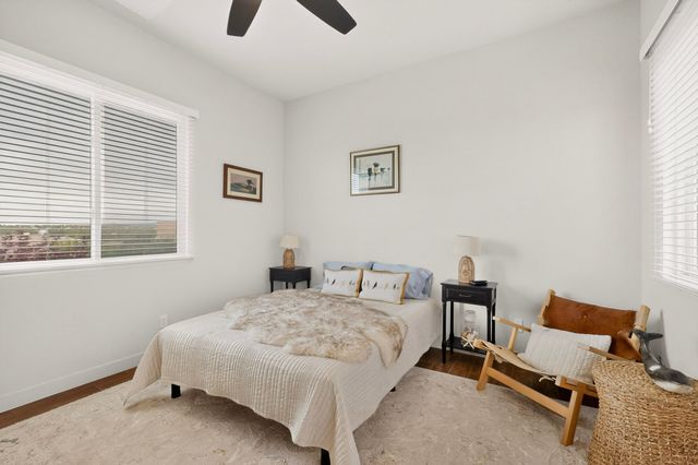 7 Via Harena, Santa Fe, NM 87507