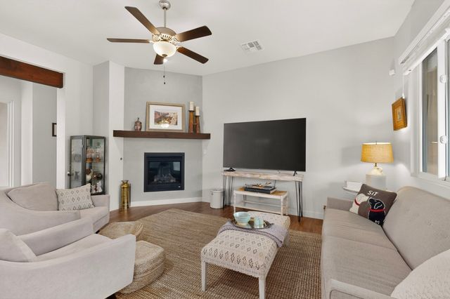 7 Via Harena, Santa Fe, NM 87507
