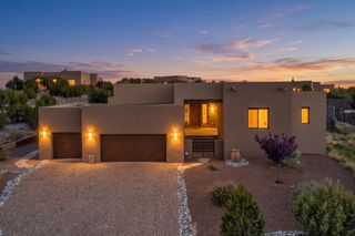 7 Via Harena, Santa Fe, NM 87507