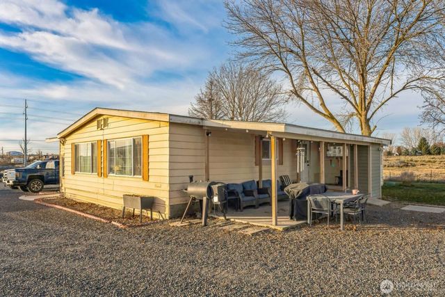 10068 Idano Road NE, Moses Lake, WA 98837