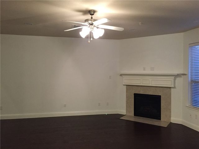 409 Busher Drive, Lewisville, TX 75067