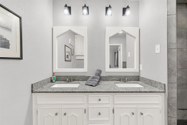 1105 Simpson Terrace, Bedford, TX 76021