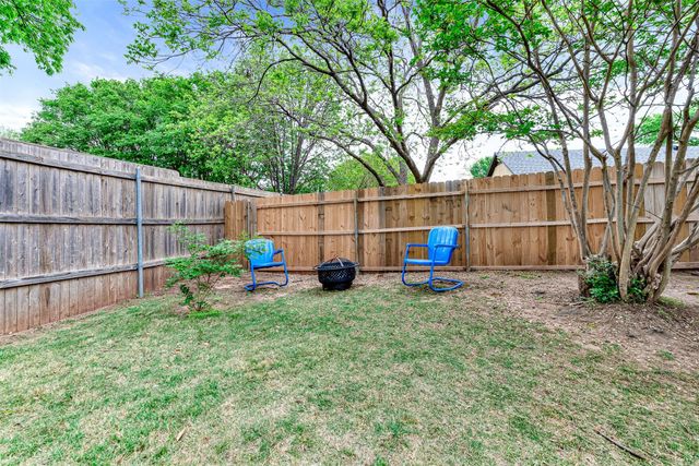 1105 Simpson Terrace, Bedford, TX 76021
