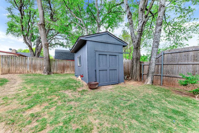 1105 Simpson Terrace, Bedford, TX 76021