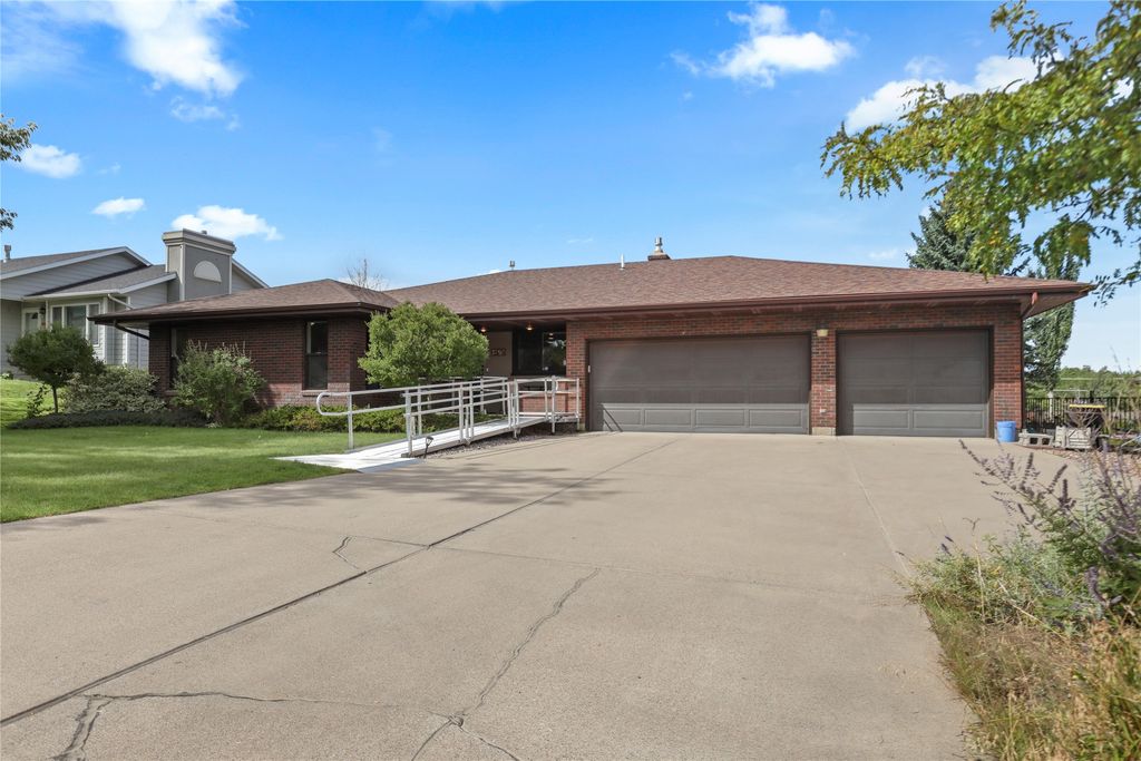 1516 39th Street S, Great Falls, MT 59405 photo 2