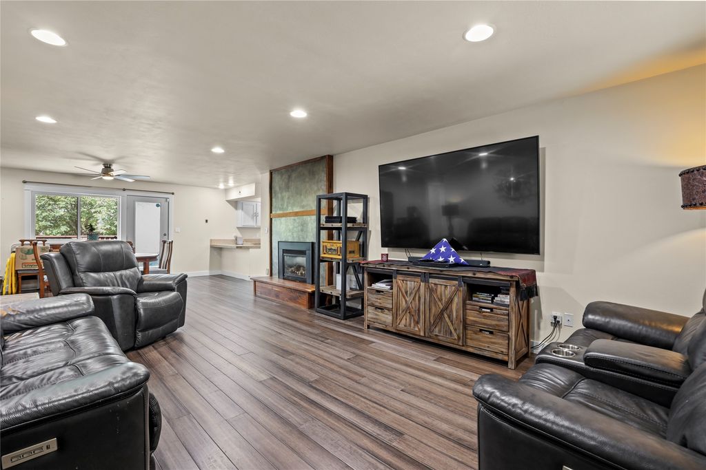 1516 39th Street S, Great Falls, MT 59405 photo 5