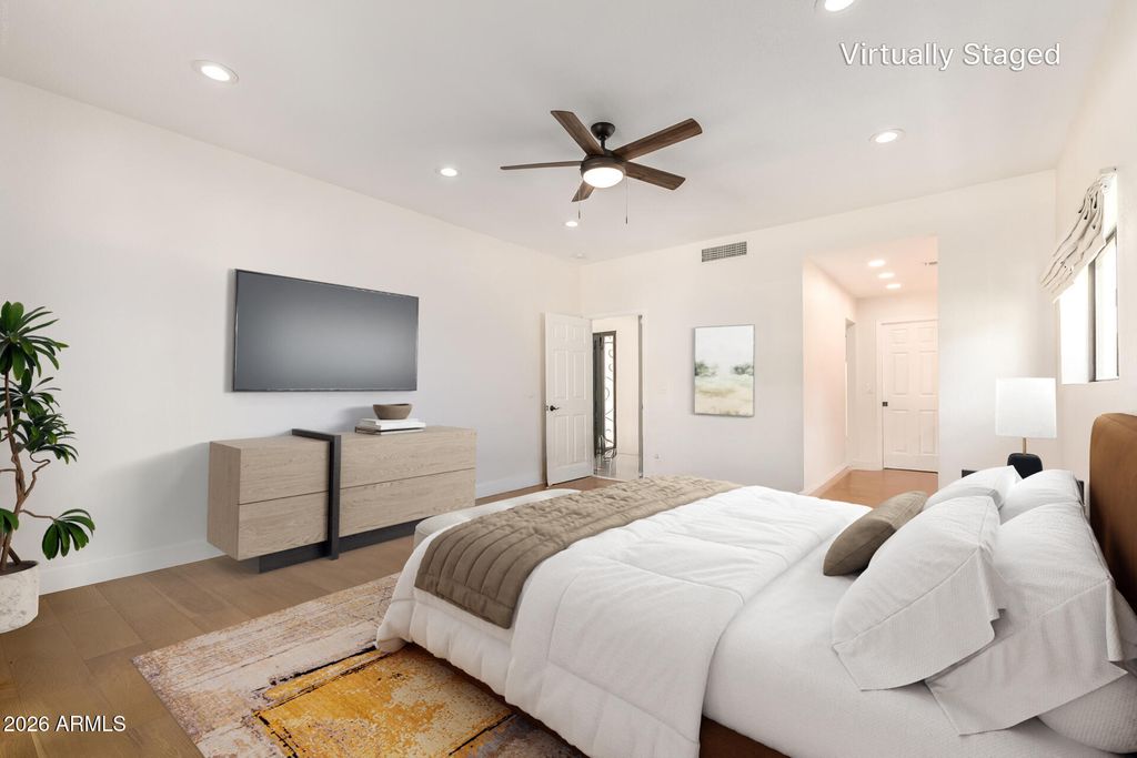 Image 18 of property listing at 9125 N 82ND Street, Scottsdale, AZ 85258