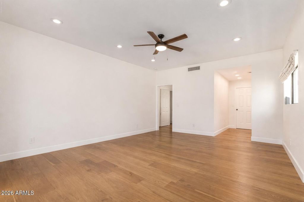 Image 19 of property listing at 9125 N 82ND Street, Scottsdale, AZ 85258